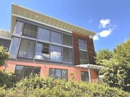 ** Großzügige Wohnfläche mit Flair, Panorama-Fernblick und Garten ** - Usingen