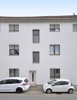 Helle und gepflegte Dachgeschosswohnung mit wenig Schrägen - Edingen-Neckarhausen