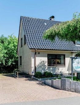 Natur genießen in der Stadt! Doppelhaushälfte mit Potenzial in Flensburg/Tarup - Flensburg