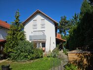 Maklerfrei ! - Einfamilienhaus mit Einliegerwohnung und Garten in Neufahrn in Niederbayern - Neufahrn (Niederbayern)