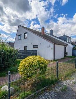 Delmenhorst-Brendel: Familiengerechte Doppelhaushälfte mit Garage! *KÄUFERPROVISIONSFREI* - Delmenhorst