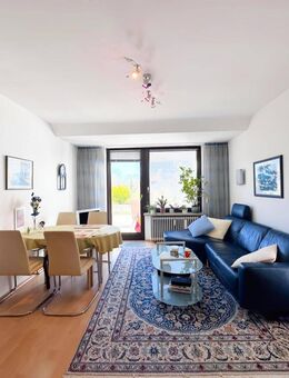 Schöne 2-Zimmer-Dachgeschoß-Wohnung in zentraler aber ruhiger Lage mit Speicher - Planegg