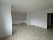 Schöne helle renovierte Dachgeschoss 2 Raum Wohnung in Hartenstein ab sofort zu vermieten - Hartenstein (Sachsen)