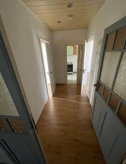 3 Zimmer, Dachgeschosswohnung, mit Küche - Zeitz