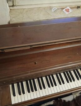 Wurlitzer Klavier zu verschenken - Mannheim