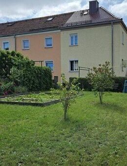 Doppelhaushälfte (Reihenendhaus) in ruhiger beliebter Wohnanlage von Sonneberg - Sonneberg