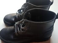 Stiefelette schwarz von BPC Gr. 38 wie neu - Hamburg Hamburg-Nord