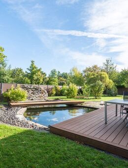 Einzigartig: SMART Home, 10 Zimmer, 5 Bäder, 2 Garagen, Energiekl. A, großer Garten, Koi-Teich - Berlin