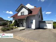 DIREKT BEZUGSBEREIT ! ATTRAKTIVES EINFAMILIENHAUS IN RUHIGER ORTSRANDLAGE ! - Mettlach