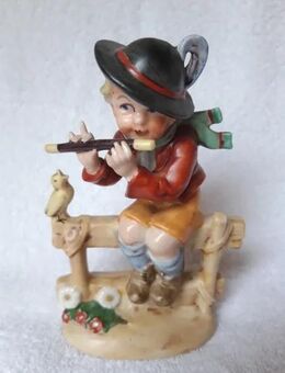 Figur von Goebel Junge mit Querflöte unbeschädigt - Regenstauf