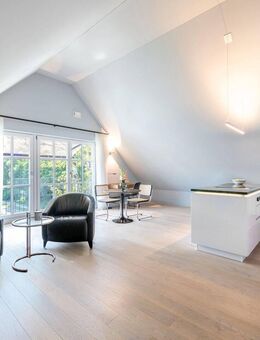 Hochklassige 3-Zimmer-Wohnung von 2021 mit luftigem Penthouse-Ambiente in Laufnähe zum See - Berg (Regierungsbezirk Oberbayern)
