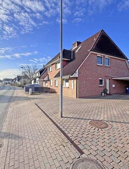 Reinfeld - Moderne DHH mit Carport, Gartenhaus und tollem Grundstück - Reinfeld (Holstein)