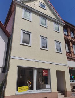 Homberg! 2 Fam. Haus mit Geschäftsräumen! Für alle Branchen geeignet, direkt im Zentrum! - Homberg (Efze)
