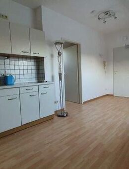 OS-Hasbergen-Gaste, 1 Zi.-Wohnung mit Küchenzeile - Hasbergen