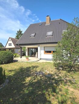 Top gepflegte Doppelhaushälfte in ruhiger Südstadtlage. - Singen (Hohentwiel)