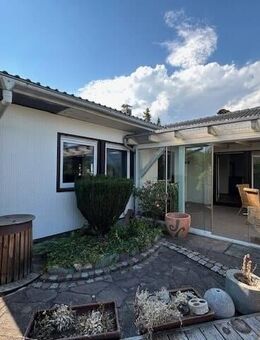 Engen - Platz für Familie & Pool - Engen