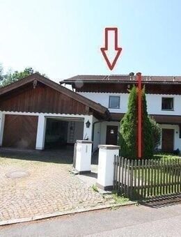 Hochwertige Doppelhauhälfte mit 199 m² Wohn-/Nutzfläche, 6 Zimmer, Balkon mit Bergblick nähe Chiemsee - Kienberg
