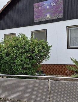 Freistehendes Einfamilienhaus mit Kellerwohnung - Linkenheim-Hochstetten