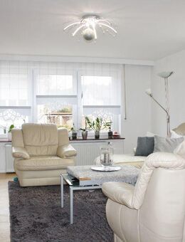 Attraktive Maisonette - Wohnung mit Balkon, Gartengrundstück und 2 Einzelgaragen - Weitnau