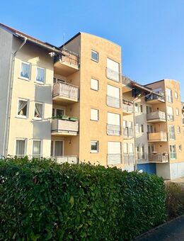 Gepflegte, vermietete 2-Raumwohnung mit Balkon + Stellplatz! - Dohna