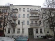 Objekt-Nr.: 16124 - vermietete 4-Zimmer-ETW mit Balkon im DG in Berlin (Oberschöneweide) - Berlin
