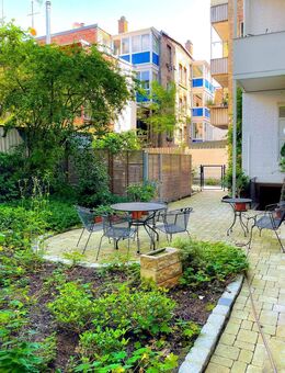 Highlight: Wohnen, wie Sie es sich wünschen - 4,5-Zi.-Wohnung mit Kamin, Balkon & Stil in Top-Lage - Stuttgart