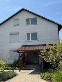 Modernisierte 3,5-ZW in Gochsheim mit Balkon - Gochsheim