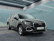 Audi Q2, 35 TFSI advanced, Jahr 2023 - München