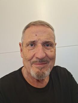 Bist Du die tolle reife Frau nach der Ich mich gerne umdrehen würde ? - Berlin