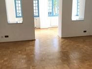 IMPOSANTE WOHNUNG MIT WINTERGARTEN UND PARKETT - Chemnitz