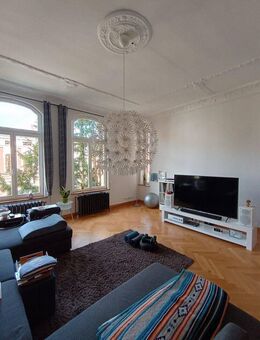 5 Zimmer-Wohnung / 2 Balkone in der schönen Mozartstraße mit Einbauküche - Schwerin
