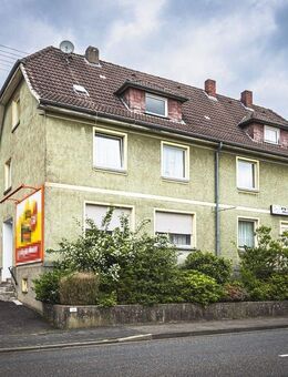 Vielseitiges Wohn- und Geschäftshaus mit großem Grundstück und Entwicklungspotenzial - Flammersfeld