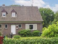 Doppelhaushälfte mit großem Garten in familienfreundlicher Lage in Adelheide - Delmenhorst