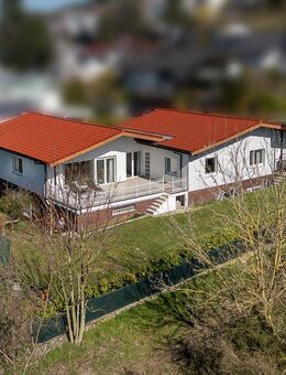 Provisionsfrei! Bungalow in Hanglage mit Einliegerwohnung und großer Sonnenterrasse - Seeheim-Jugenheim