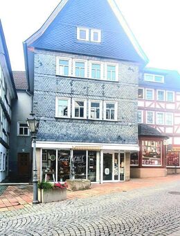 Zwei historische Fachwerkhauser im Herzen von Homberg(Efze)-saniert &mit Potenzial! - Homberg (Efze)