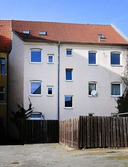 Mehrfamilienhaus mit hohem Renditesteigerungspotential in zentraler Lage von Aschersleben! - Aschersleben