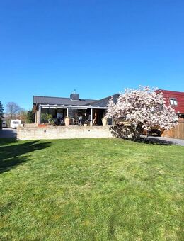Verlieben garantiert: Gemütliches Zuhause mit Kamin & Wintergarten in Horneburg ***360 Grad Rundgang*** - Horneburg
