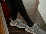 Nike Schuhe getragen - Celle