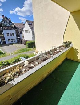 Wohnen mitten in der City, Nähe Theater: Eigentumswohnung mit Aufzug, Loggia und Tiefgarage! - Coburg