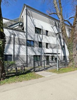Traumhafte Dachgeschoss-Maisonettewohnung mit hochwertiger Ausstattung in zentraler Lage - Erding