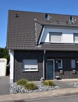 Moderne, junge Doppelhaushälfte mit Garage in naturnaher Lage - Beckum