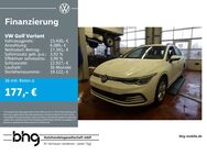 VW Golf Variant, 1.0 Life Golf eTSI OPF, Jahr 2022 - Reutlingen