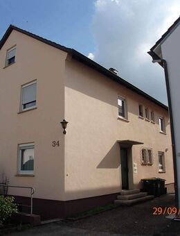 Geräumige 3-Zimmer-Wohnung im Obergeschoss - Ludwigsburg