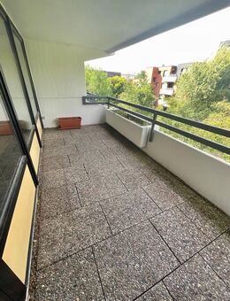 Familienwohnung mit Balkon - Langenhagen