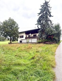 Landleben mit Charme, Haus mit Herz und Entwicklungschance - idyllische Lage, ebenerdiger Zugang - Dorfen