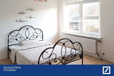 Wohnen und Arbeiten unter einem Dach - Einfamilienhaus mit Doppelgarage und Keller für Handwerker