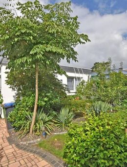 Hochwertig modernisiertes 3,5 Zimmer-Bungalow mit schönem Garten und separater Garage - Hamburg