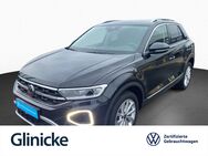 VW T-Roc, 2.0 TDI Style, Jahr 2023 - Kassel