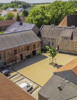 Weihnachtsprovision! - Vierseitenhof mit großem Grundstück in Potsdam - Potsdam