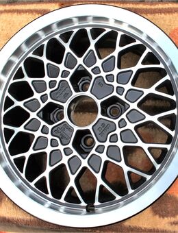 GEBE MEINE LEIDENSCHAFT AUF - OLDTIMER FELGEN - OPEL - VW - AUDI - BMW / WEITERE ERSATZTEILE - Herscheid